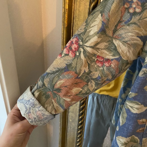 Lightweight jacket - Picture 3 of 4